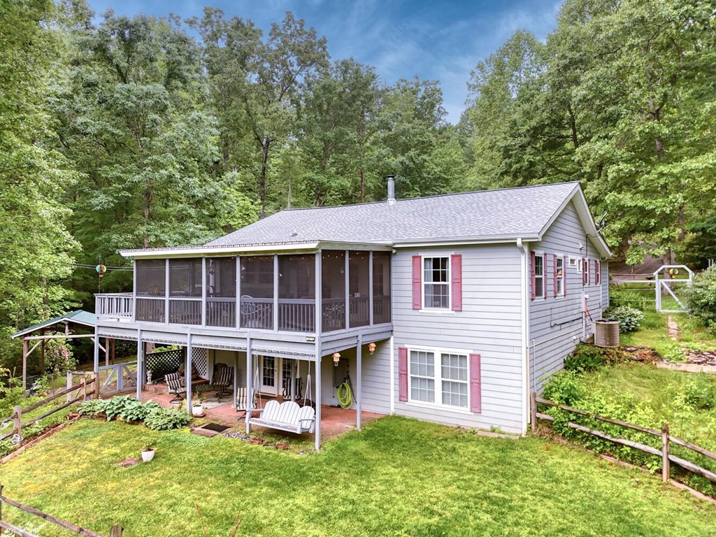 311 Lonesome Pine Trail Property Photo 6