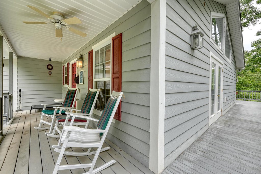 311 Lonesome Pine Trail Property Photo 48