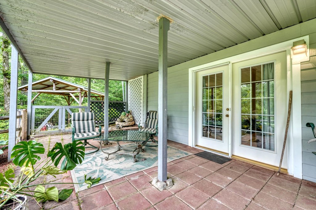 311 Lonesome Pine Trail Property Photo 54