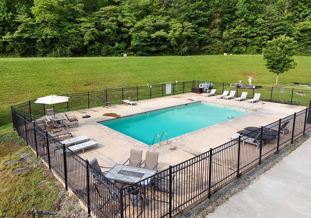 158 Mountain Meadows Drive Property Photo 20
