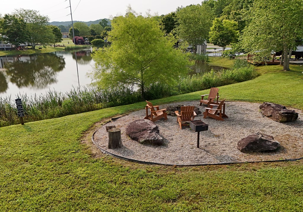 158 Mountain Meadows Drive Property Photo 24