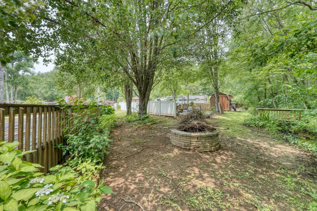 114 Bear Bend Property Photo 7