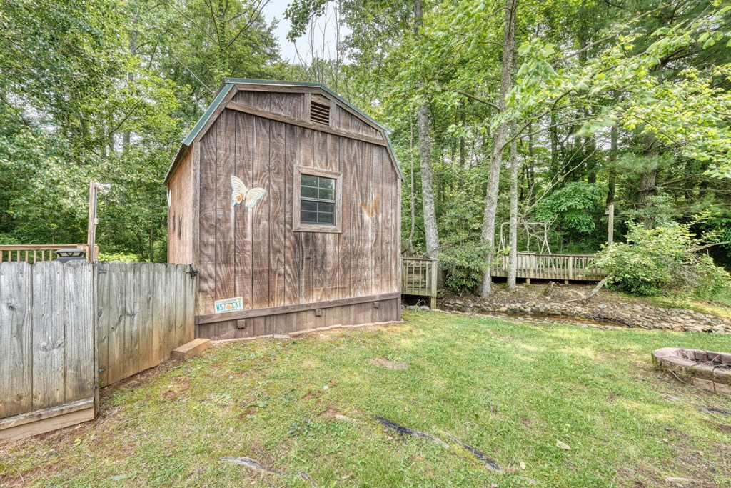 114 Bear Bend Property Photo 12