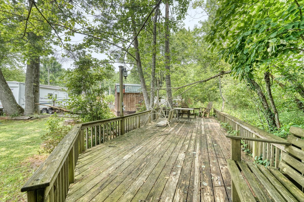 114 Bear Bend Property Photo 13