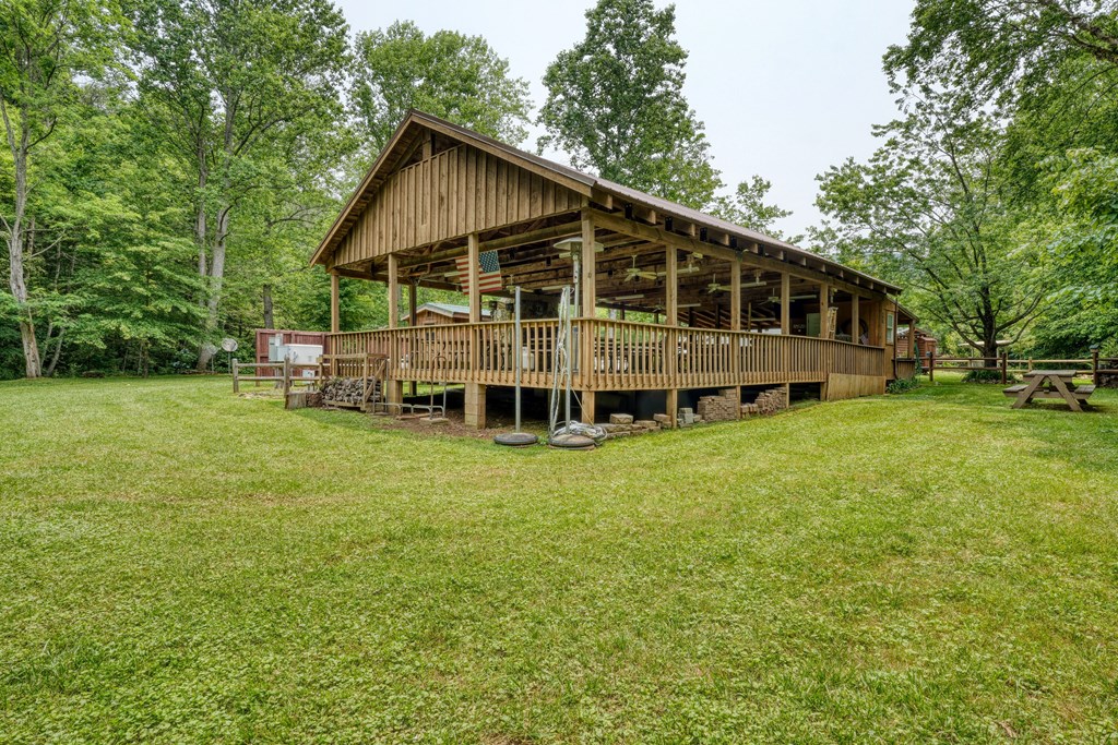 114 Bear Bend Property Photo 26