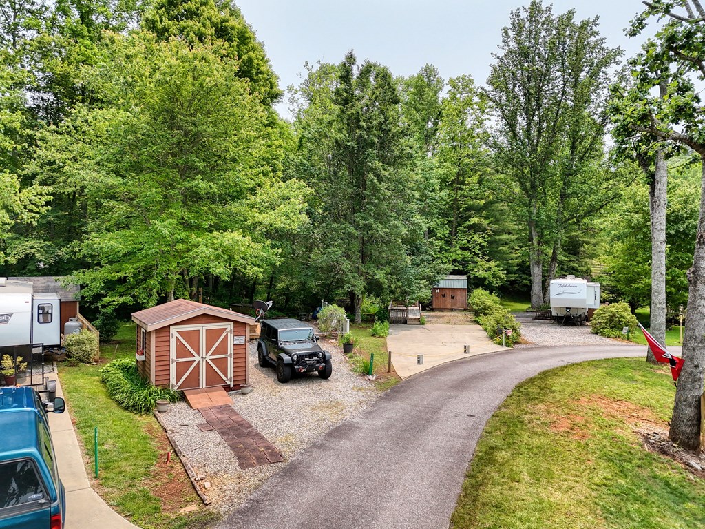114 Bear Bend Property Photo 32