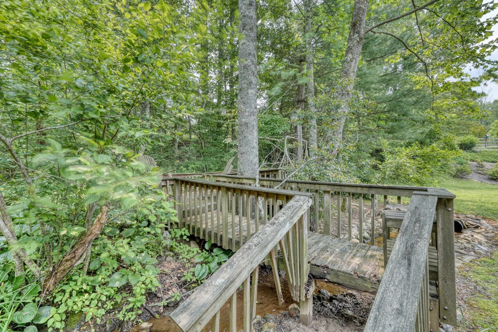 114 Bear Bend Property Photo 38