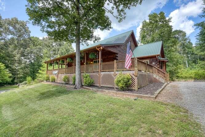 1394 Camp Creek Road Property Photo 1