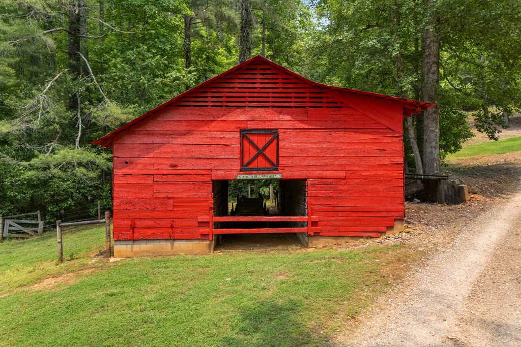 7320 Chestnut Valley Road Property Photo 6