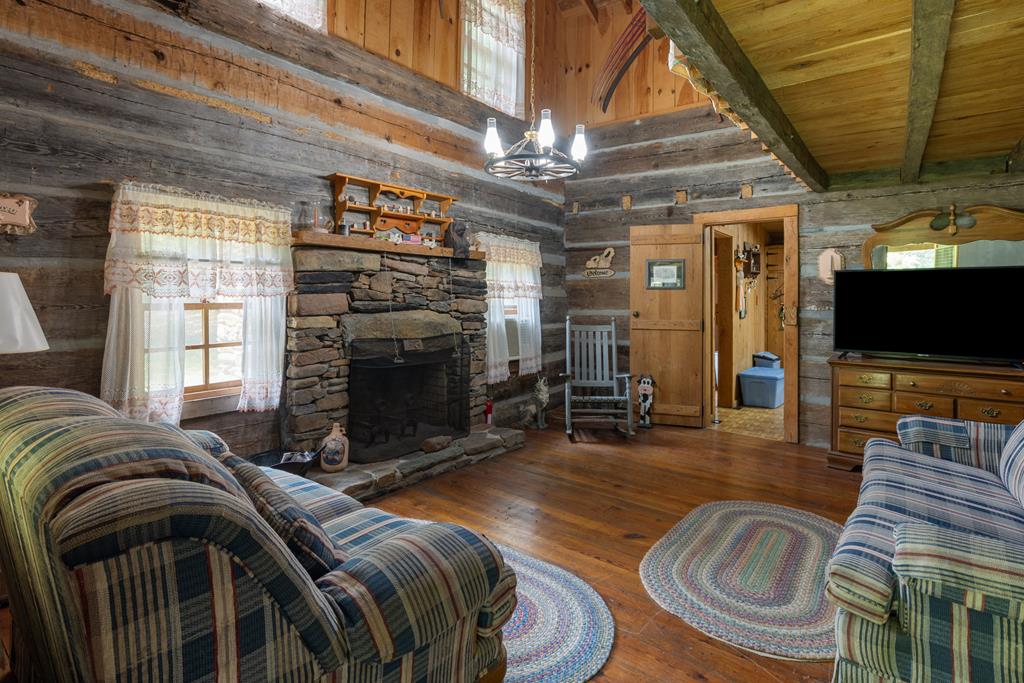 7320 Chestnut Valley Road Property Photo 48