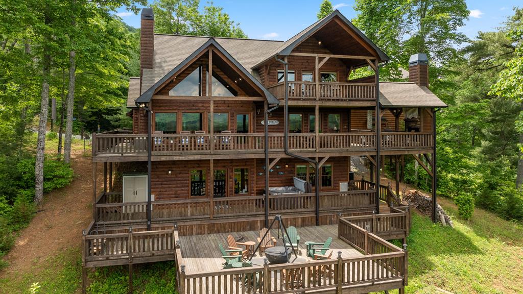 9 Quail Hollow Property Photo 1