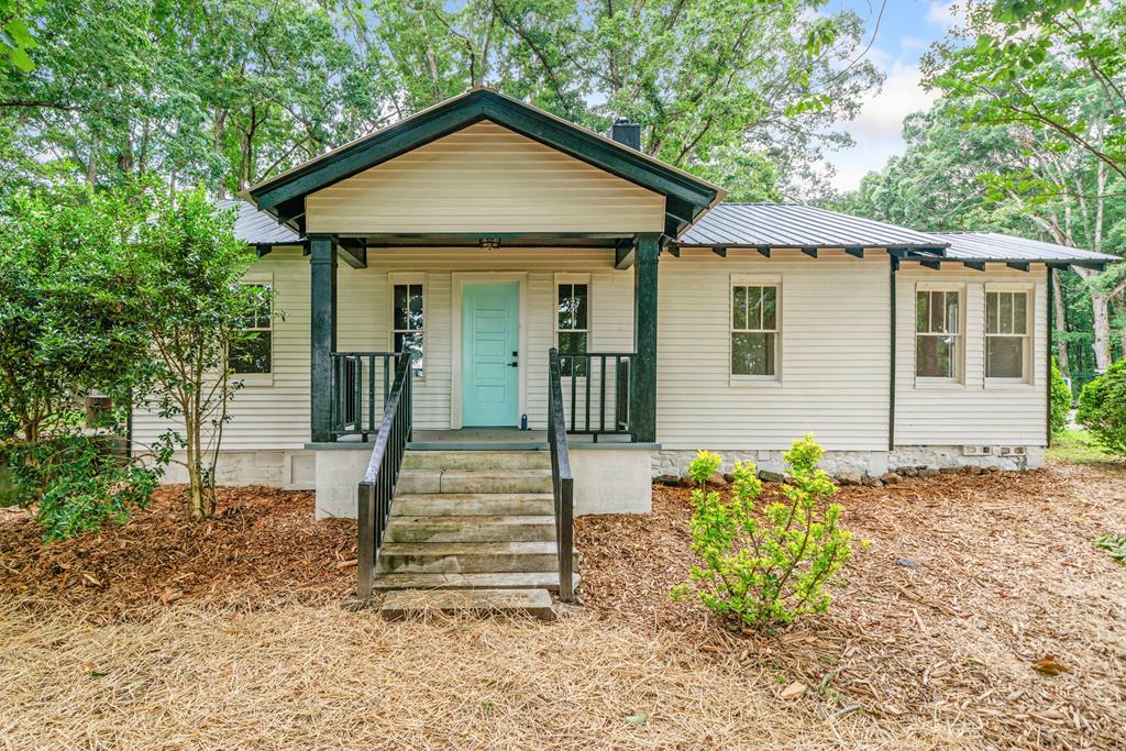 1619 Talking Rock Road Property Photo 1