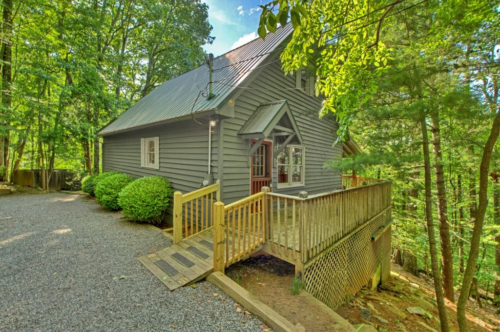 776 Mountain Oak Road