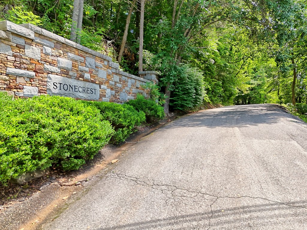 #4 Stonecrest Circle Property Photo 10