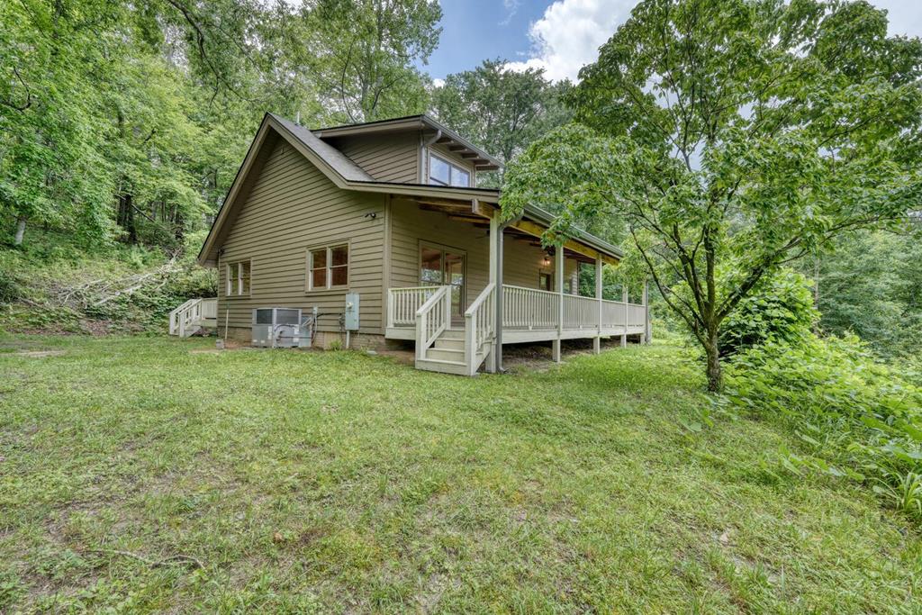 988 Yorkhouse Road Property Photo 1
