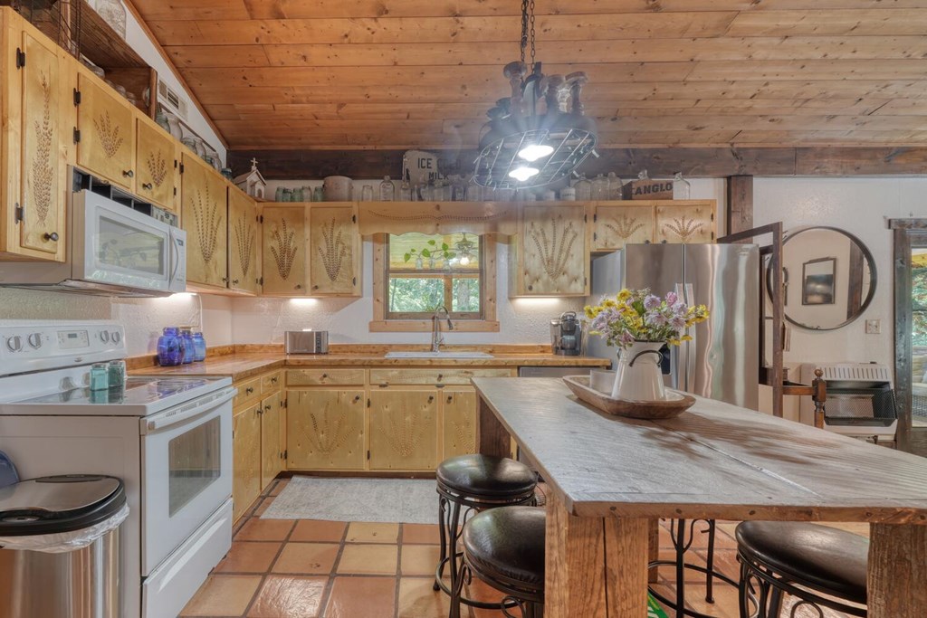 243 Chattahoochee Acres Property Photo 40