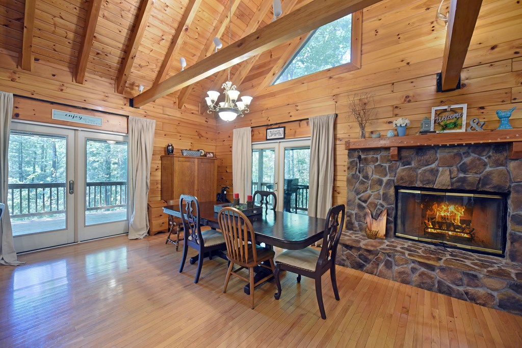 84 Saddle Ridge Court Property Photo 25