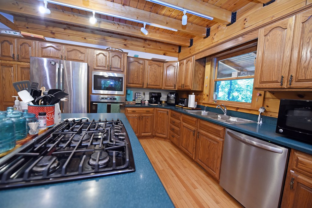 84 Saddle Ridge Court Property Photo 31