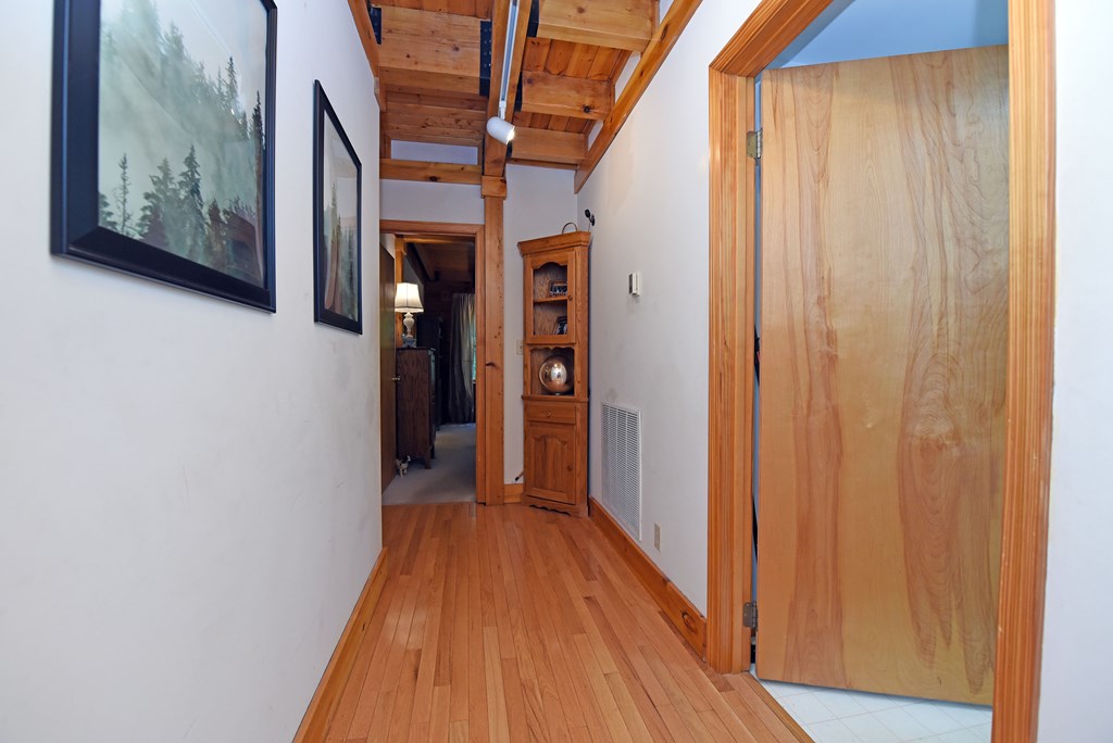 84 Saddle Ridge Court Property Photo 34