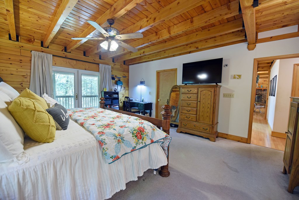 84 Saddle Ridge Court Property Photo 38