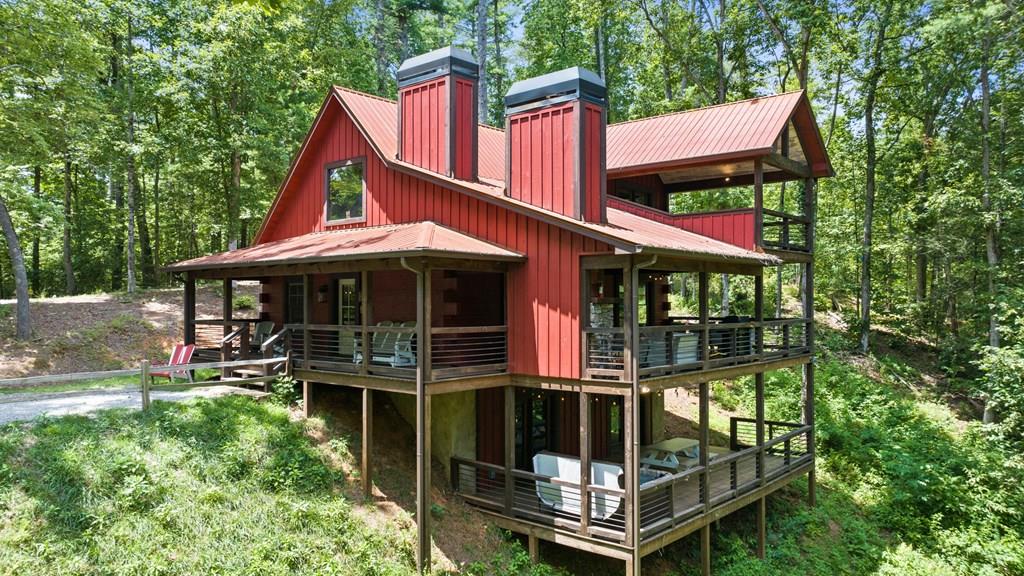 127 Twin Creeks Property Photo 1