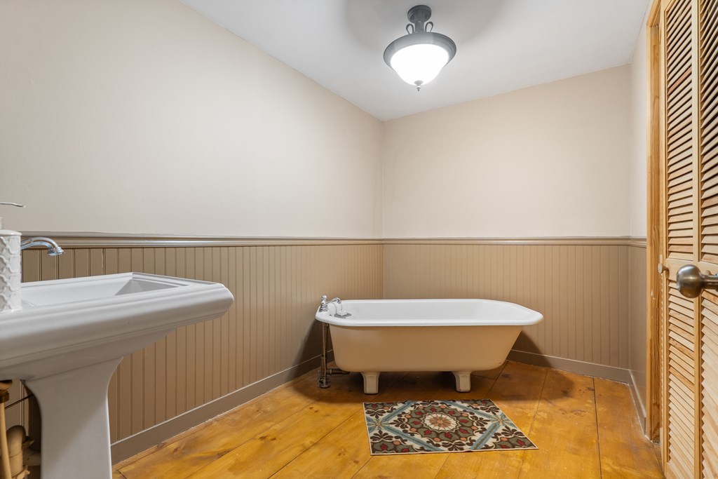 136 Honeysuckle Way Property Photo 26