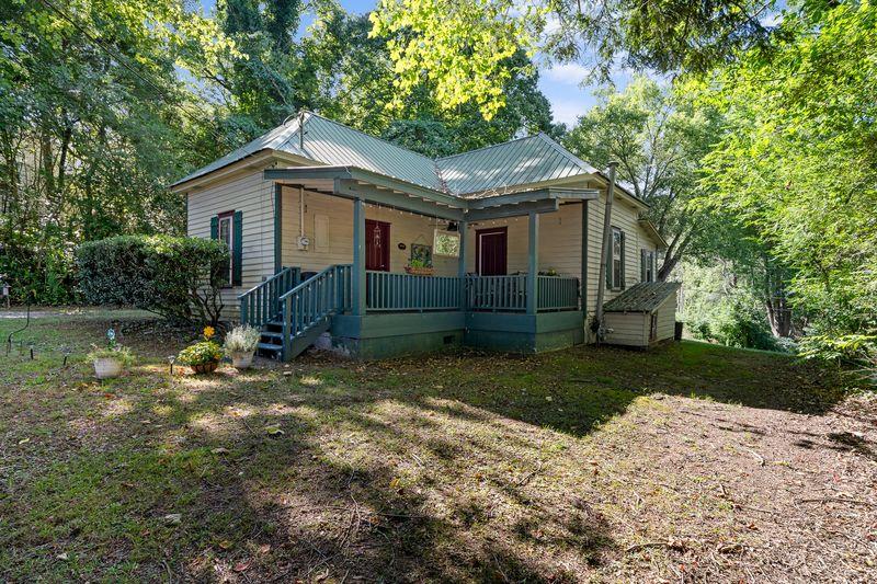 118 E E Oak Street Property Photo 1