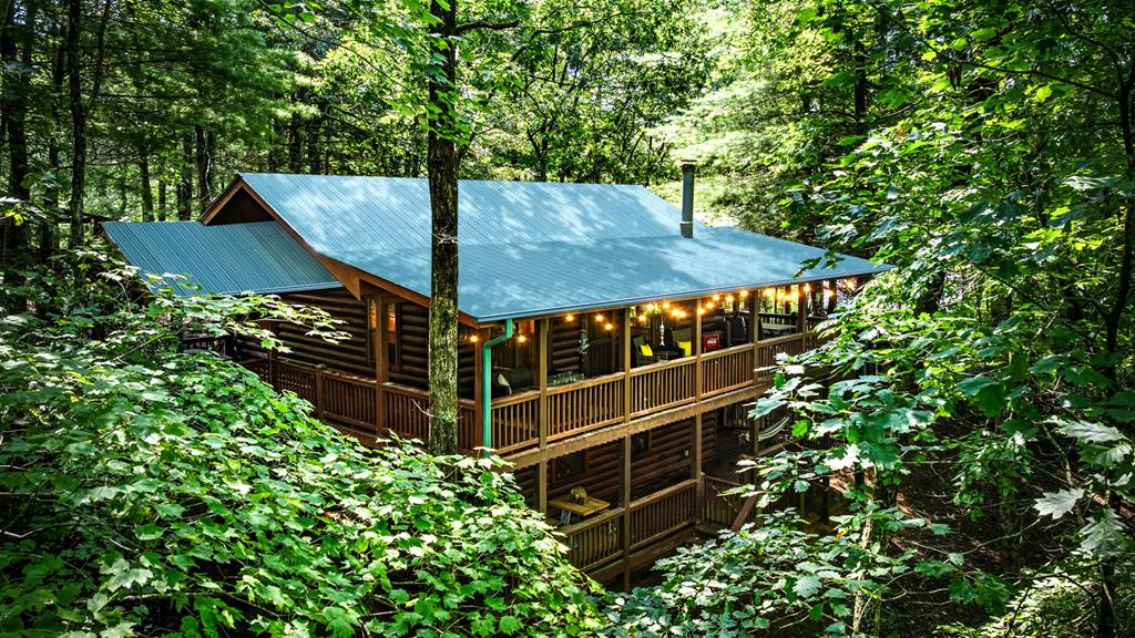 120 Tomahawk Property Photo 1