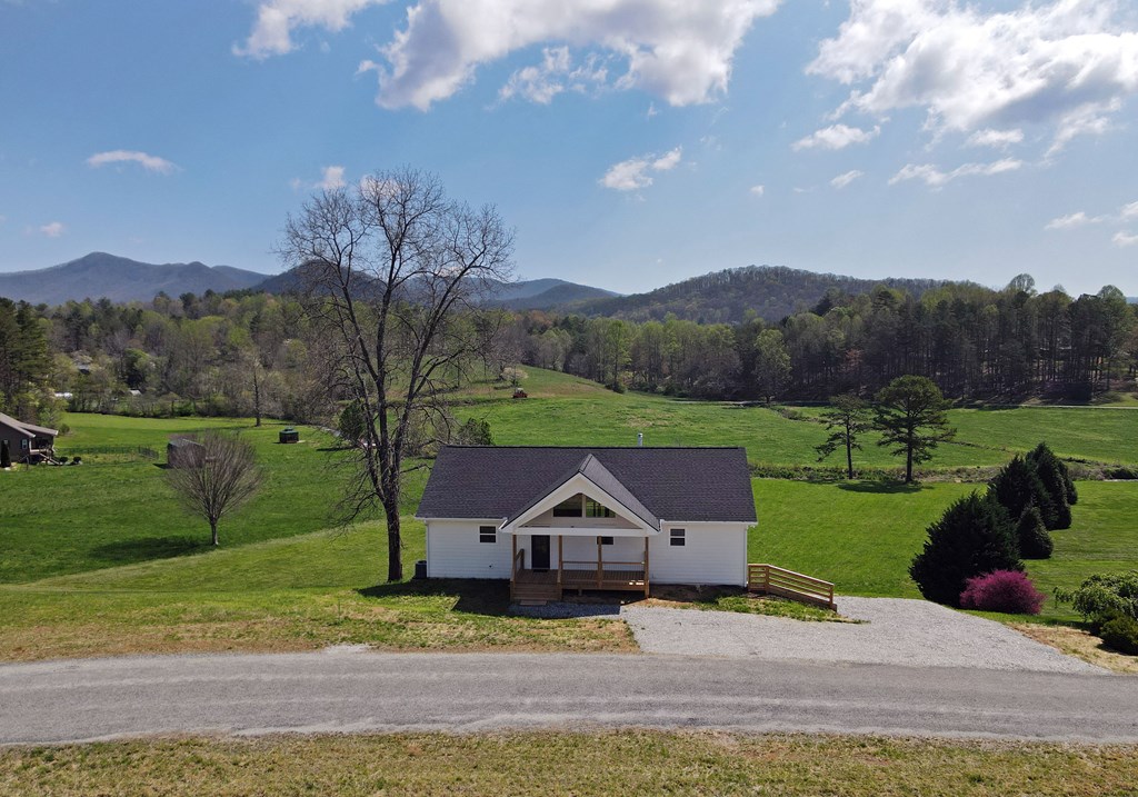 397 Everetts View Property Photo 26