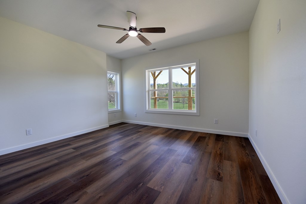 397 Everetts View Property Photo 31