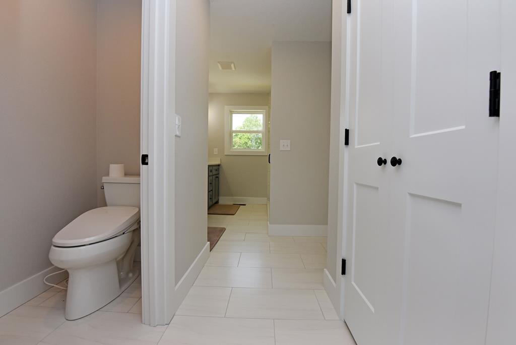 397 Everetts View Property Photo 37