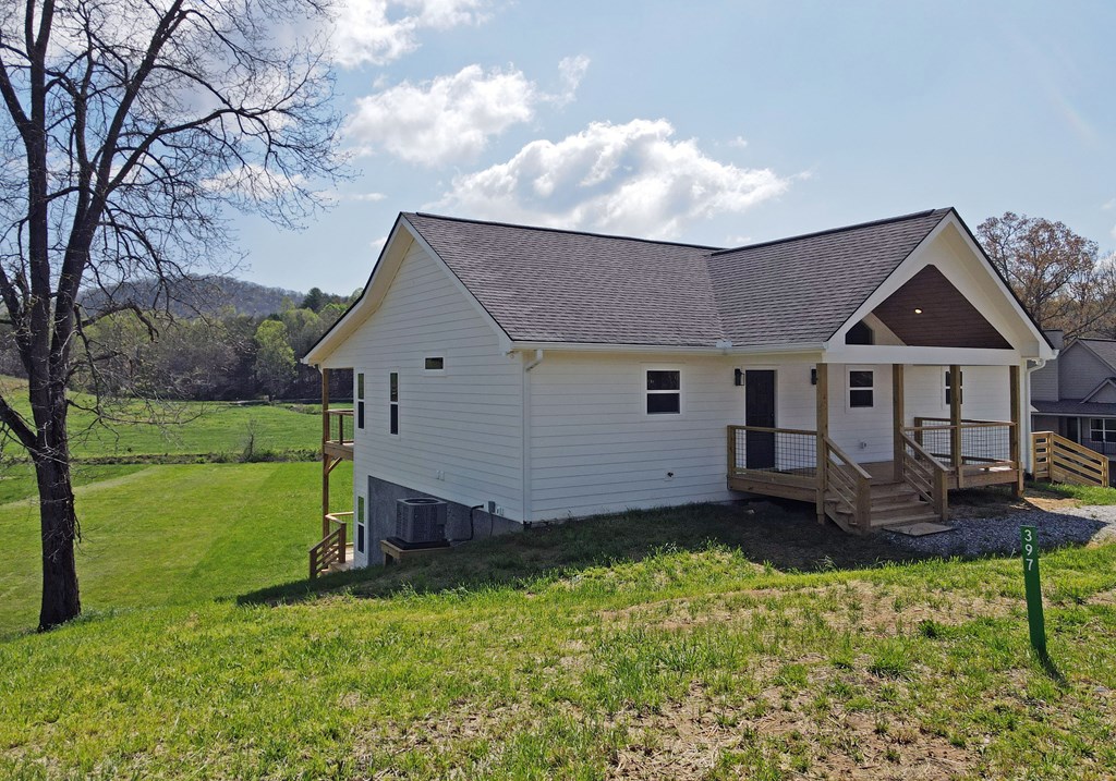397 Everetts View Property Photo 41