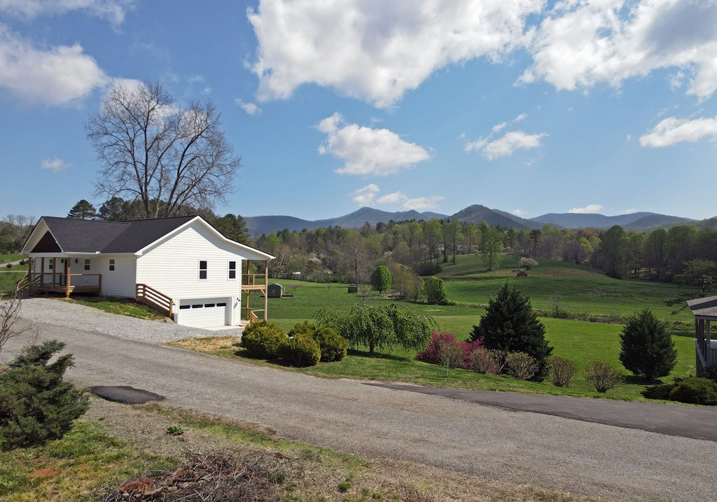 397 Everetts View Property Photo 42