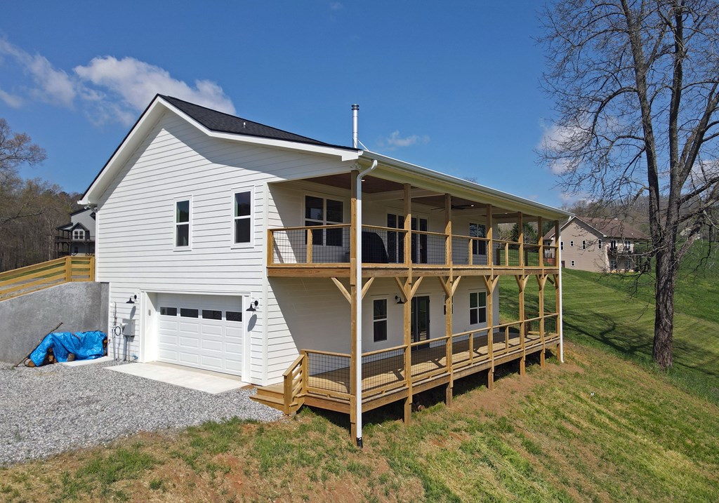 397 Everetts View Property Photo 43
