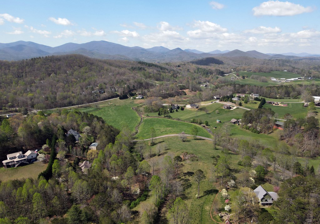 397 Everetts View Property Photo 47