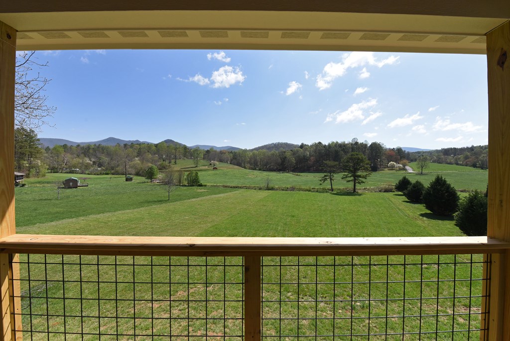 397 Everetts View Property Photo 48