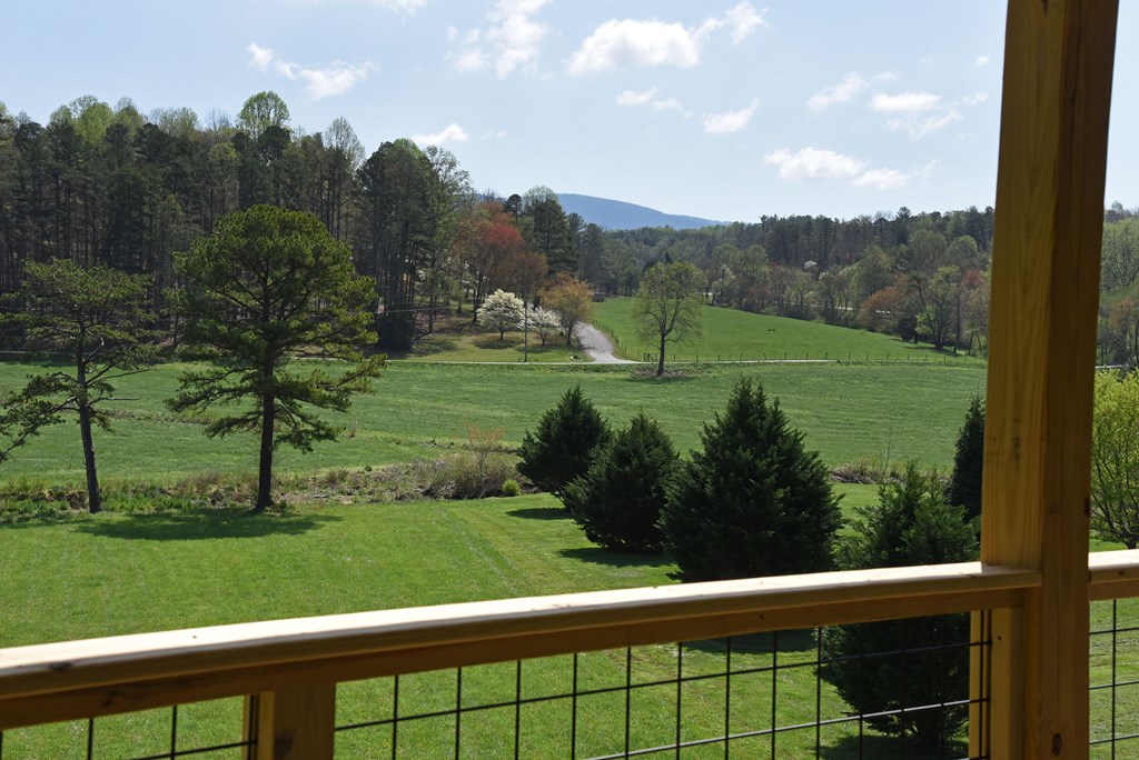 397 Everetts View Property Photo 54