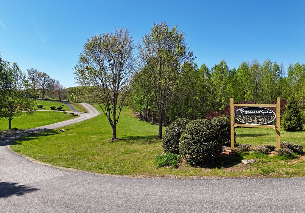 397 Everetts View Property Photo 64