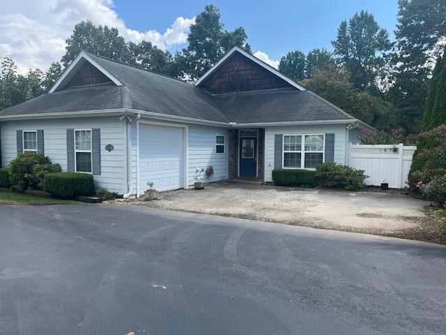 422 Longview Circle Property Photo 1