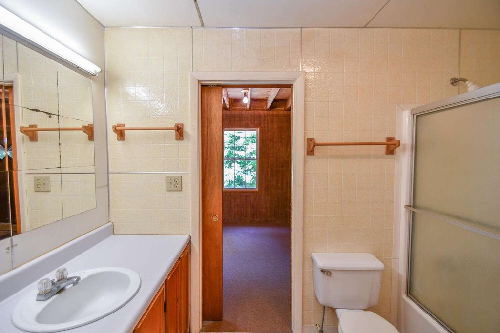 391 Crumby Creek Terrace Property Photo 4