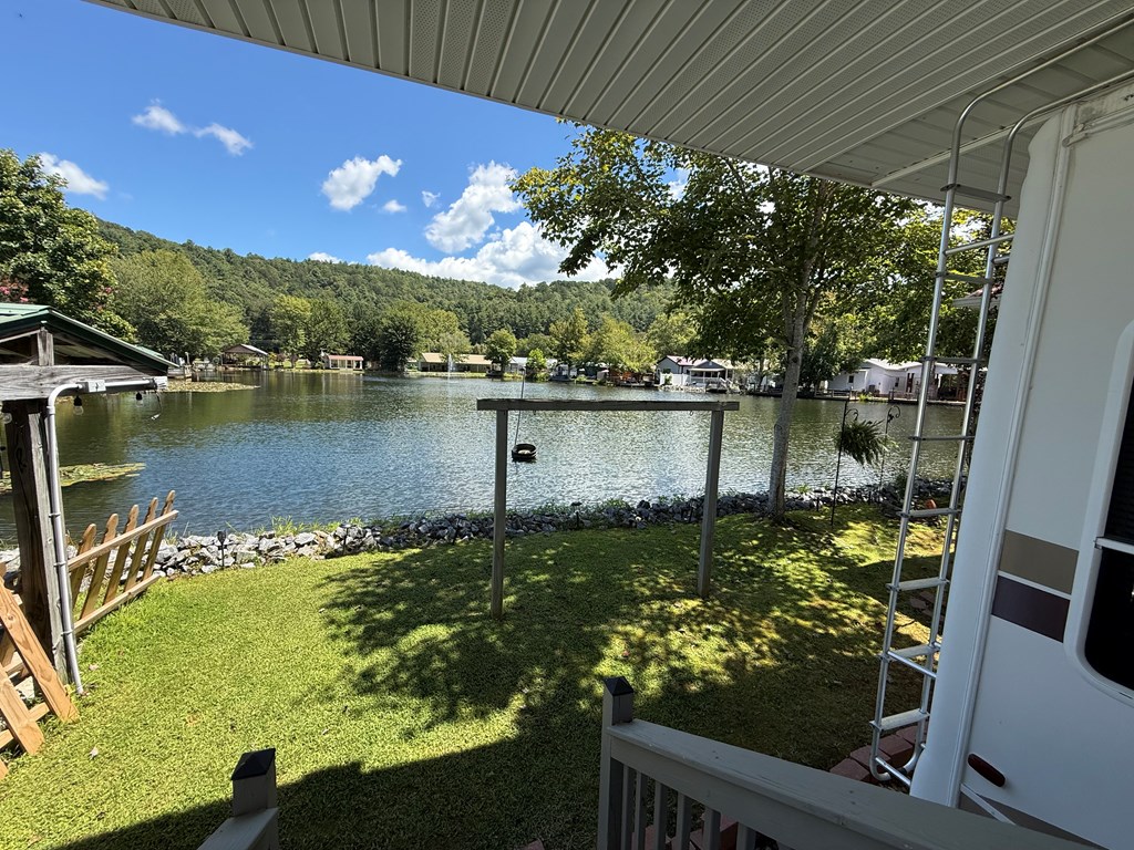 4225 River Bank Run Property Photo 5