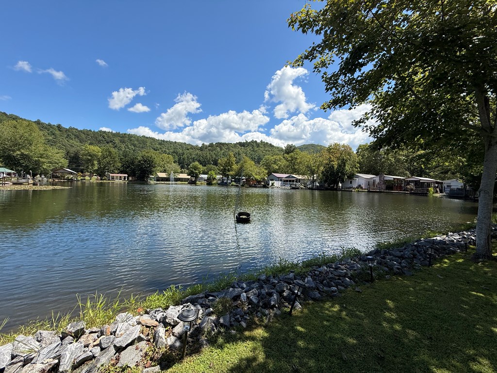 4225 River Bank Run Property Photo 9