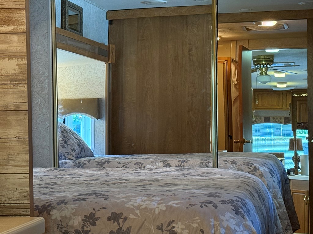 4225 River Bank Run Property Photo 27