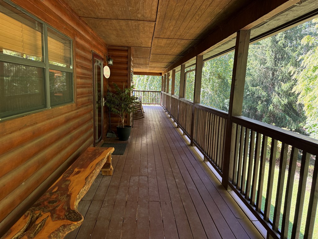 223 Mountain Breezes Drive Property Photo 23