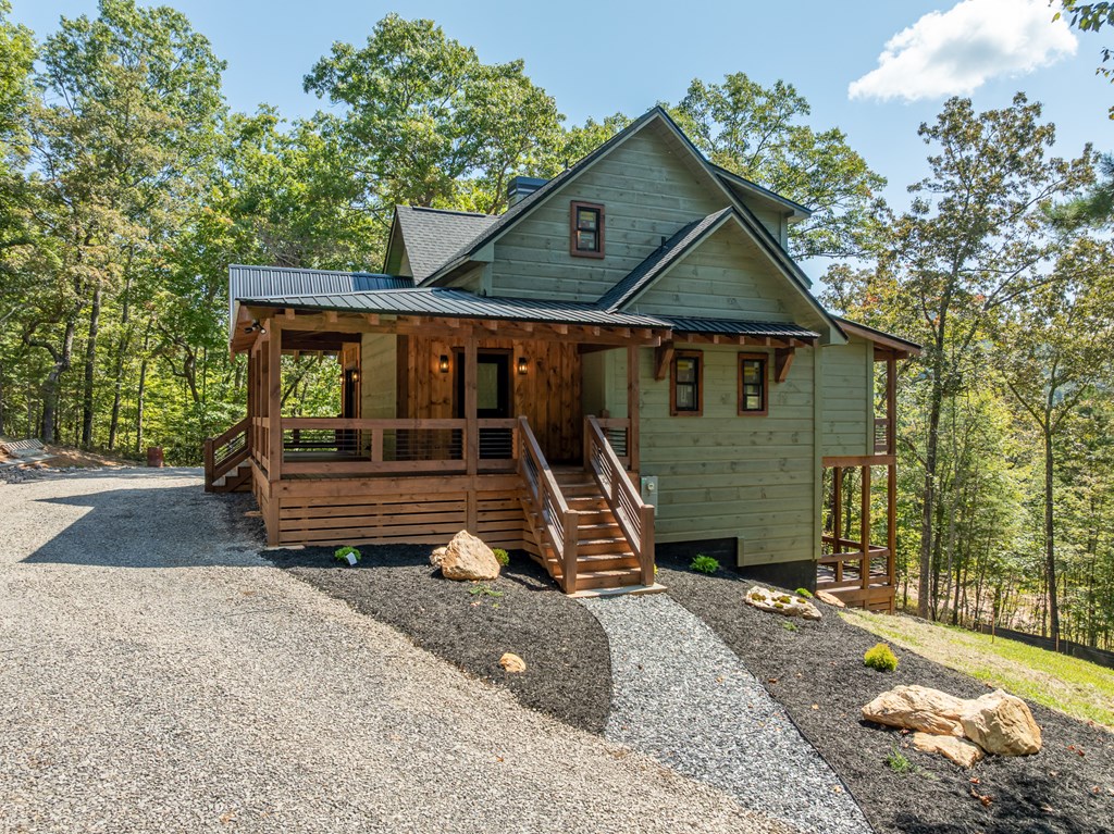 108 Wildflower Drive Property Photo 2