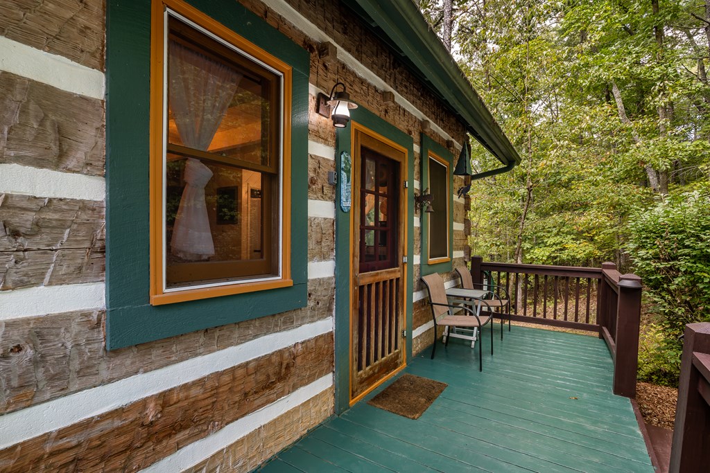 151 Pinewood Drive Property Photo 4