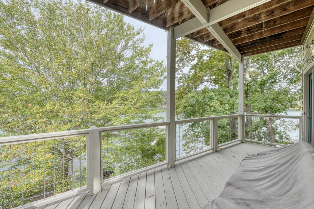 2515 Leisure Lane Property Photo 6