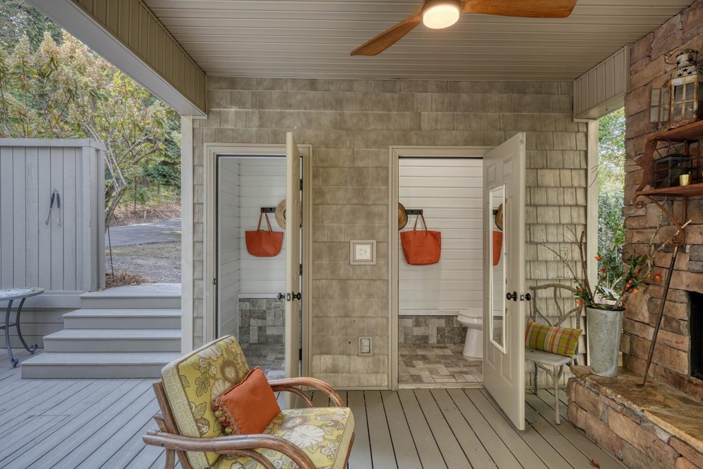 2515 Leisure Lane Property Photo 13