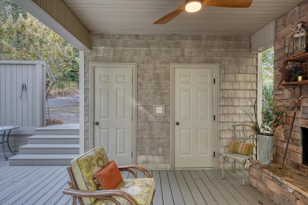 2515 Leisure Lane Property Photo 14