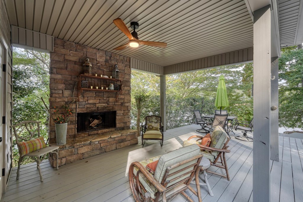 2515 Leisure Lane Property Photo 17
